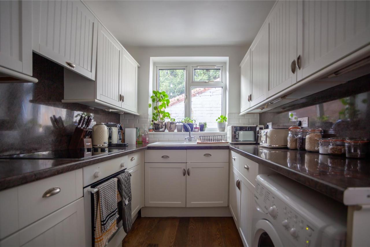 Hereford City - St Owens Terrace - Comfortable & Spacious Well Presented Three Storey House, Perfect For A Weekend Away & Exploring The City On Foot - Hosted By Rentmyhouse Buitenkant foto