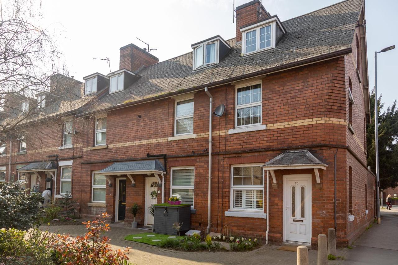 Hereford City - St Owens Terrace - Comfortable & Spacious Well Presented Three Storey House, Perfect For A Weekend Away & Exploring The City On Foot - Hosted By Rentmyhouse Buitenkant foto